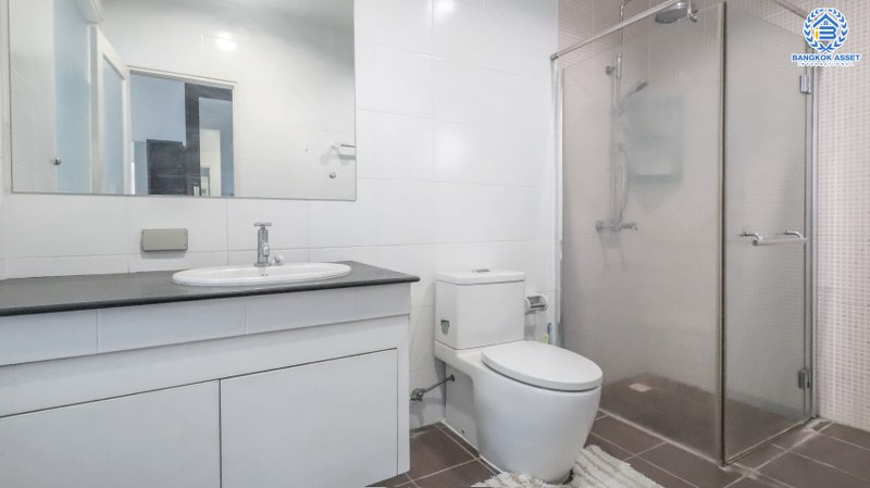 บ้านเดี่ยวมือสองนนทบุรี ติดทางด่วนงามวงศ์วาน ม.ณดล งามวงศ์วาน เนื้อที่ 42.1 ตร.ว. ฟังก์ชั่น 3 ห้องนอน 2 ห้องน้ำ 2 ที่จอดรถ สะดวกสบายบนทำเลใจกลางเมือง ใกล้กับ The Mall งามวงศ์วาน , พันธุ์ทิพย์ฯลฯ ,กระทรวงสาธารณสุข และรถไฟฟ้าสายสีม่วง...