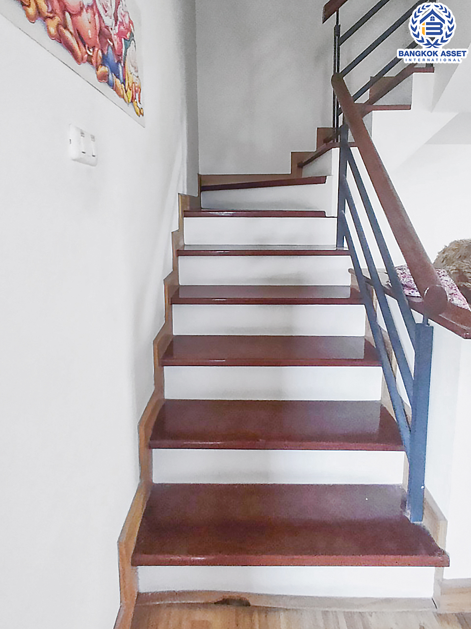 ทาวน์เฮ้าส์มือสอง ม.ภัทรไพรเวท3 บางบัวทอง-MRT บางพลู หลังใหญ่พร้อมอยู่ เนื้อที่ 31.9 ตร.ว. ฟังก์ชั่น 3 ห้องนอน 2 ห้องน้ำ บนทำเลเชื่อมต่อรัตนาธิเบศร์ ชัยพฤกษ์ ราชพฤกษ์ ใกล้เซ็นทรัลฯ และรถไฟฟ้า "สถานีบางพลู"