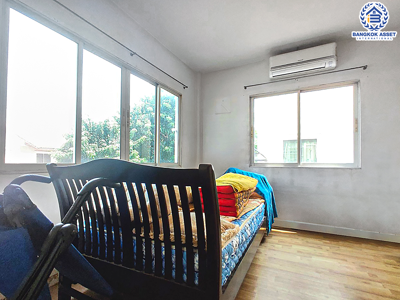 ทาวน์เฮ้าส์มือสอง ม.ภัทรไพรเวท3 บางบัวทอง-MRT บางพลู หลังใหญ่พร้อมอยู่ เนื้อที่ 31.9 ตร.ว. ฟังก์ชั่น 3 ห้องนอน 2 ห้องน้ำ บนทำเลเชื่อมต่อรัตนาธิเบศร์ ชัยพฤกษ์ ราชพฤกษ์ ใกล้เซ็นทรัลฯ และรถไฟฟ้า "สถานีบางพลู"