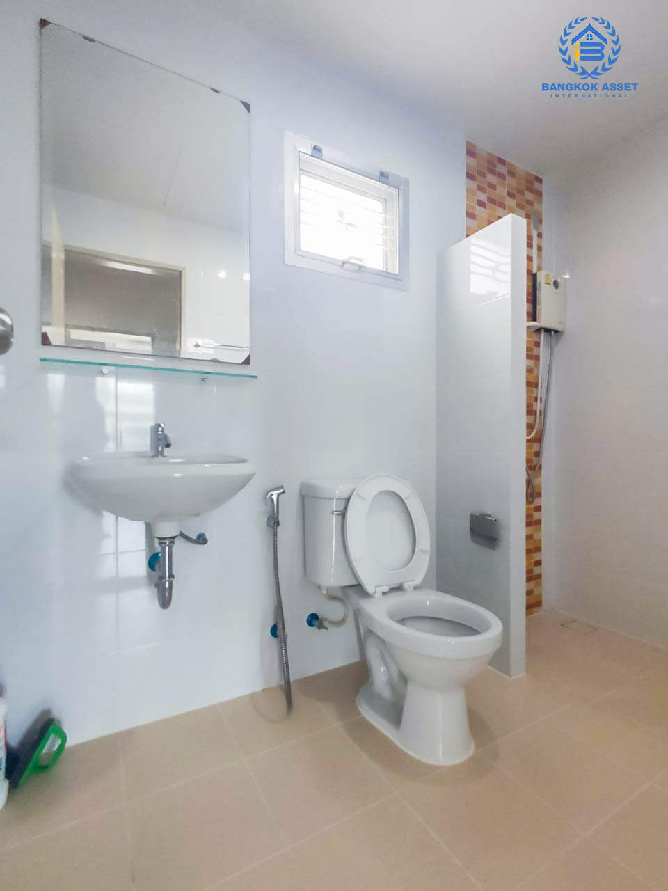 *****ทาวน์เฮ้าส์มือสองนนทบุรี ม.ศุภาลัยเบลล่า วงแหวนปิ่นเกล้า-พระราม5 ฟังก์ชั่น 3 ห้องนอน 2 ห้องน้ำ เนื้อที่ 24.60 ตร.ว. 3 ห้องนอน แถมแอร์ 3 เครื่อง พร้อมอยู่บนทำเลเดินทางสะดวก ใกล้เซ็นทรัลเวสต์เกต และทางด่วนศรีรัช