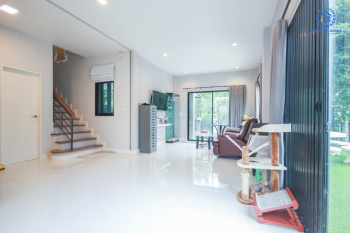 บ้านเดี่ยวมือสอง แบรนด์ AP* ม.เซนโทร รามอินทรา109 บ้านหลังใหญ่ต่อเติมสวย! เนื้อที่ 71.6 ตร.ว. ฟังก์ชั่น 3 ห้องนอน 3 ห้องน้ำ แถมแอร์ 3 เครื่อง โครงการร่มรื่น น่าอยู่ ตอบโจทย์ทุกการอยู่อาศัยบนทำเลศักยภาพ ใกล้ทางด่วนรามอินทรา และรถไฟฟ้าสถานี "แฟชั่นไอซ์แลนด์"