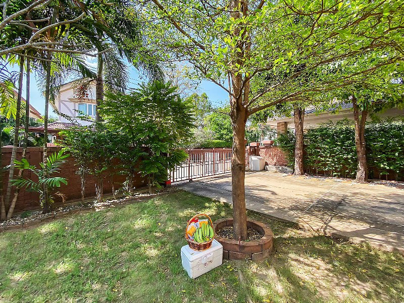 บ้านเดี่ยวมือสองนนทบุรี เนื้อที่ขนาดใหญ่ 123.1 ตร.ว. ม.ลัดดารมย์ ชัยพฤกษ์-แจ้งวัฒนะ ฟังก์ชั่น 3 ห้องนอน 4 ห้องน้ำ บ้านสวยต่อเติมครบ แถมแอร์ 8 เครื่อง! ภายในตกแต่งหรูหรา พร้อมสวนสวยรอบบ้าน หน้าโครงการติดถนนชัยพฤกษ์ เชื่อมสู่แจ้งวัฒนะ ราชพฤกษ์ได้อย่างรวดเร็ว