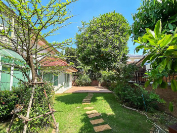 บ้านเดี่ยวมือสองนนทบุรี เนื้อที่ขนาดใหญ่ 123.1 ตร.ว. ม.ลัดดารมย์ ชัยพฤกษ์-แจ้งวัฒนะ ฟังก์ชั่น 3 ห้องนอน 4 ห้องน้ำ บ้านสวยต่อเติมครบ แถมแอร์ 8 เครื่อง! ภายในตกแต่งหรูหรา พร้อมสวนสวยรอบบ้าน หน้าโครงการติดถนนชัยพฤกษ์ เชื่อมสู่แจ้งวัฒนะ ราชพฤกษ์ได้อย่างรวดเร็ว