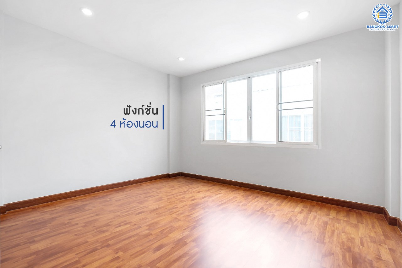 บ้านมือสองตกแต่งใหม่ ม.พลัสซิตี้พาร์ค ลาดพร้าว71 (ซอยโรงเรียนสตรีวิทยา2) ทาวน์โฮม 3 ชั้น รองรับครอบครัวขยาย ฟังก์ชั่น 4 ห้องนอน 3 ห้องน้ำ เนื้อที่ 17 ตร.ว. ทำเลใจกลางเมือง เชื่อมต่อทั้งถนนประเสริฐมนูญกิจ ,เกษตร-นวมินทร์ , ลาดพร้าว , รัชโยธินฯ ใกล้ทางด่วนรามอินทรา เดินทางสะดวกสบาย ติดรถไฟฟ้าสายสีน้ำตาล "สถานีโรงเรียนสตรีวิทยา2"...