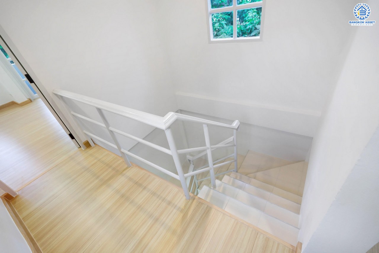 บ้านมือสองตกแต่งใหม่ ม.เศรณีลากูน บางใหญ่-กาญจนาภิเษก (ซ.วัดลาดปลาดุก) ตอบโจทย์ทุกการใช้ชีวิต เนื้อที่ 50 ตร.ว. ฟังก์ชั่น 3 ห้องนอน 3 ห้องน้ำ ทำเลเดินทางง่าย สะดวกสบายใกล้ถนนใหญ่ รถไฟฟ้า "สถานีคลองบางไผ่" และเซ็นทรัลเวสต์เกต...