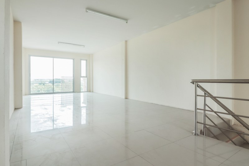 อาคารพาณิชย์ 3.5 ชั้น 2 คูหา หลังมุม! ถนนเมน! ติดถนนศาลากลาง-บางกรวย พื้นที่ใช้สอยขนาด 440 ตร.ม. ฟังก์ชั่น 4 ห้องนอน 8 ห้องน้ำ **ขายพร้อมกิจการร้านอาหาร คุ้มยิ่งกว่าคุ้ม! สามารถต่อยอดกิจการ หรือจะเปิดเป็นโฮมออฟฟิศ ธุรกิจSME ก็น่าลงทุน! ทำเลดี ใกล้ศูนย์ขนส่งคลังสินค้า เซ็นทรัลศาลายา ,ทางด่วนศรีรัช