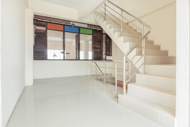 อาคารพาณิชย์ 3.5 ชั้น 2 คูหา หลังมุม! ถนนเมน! ติดถนนศาลากลาง-บางกรวย พื้นที่ใช้สอยขนาด 440 ตร.ม. ฟังก์ชั่น 4 ห้องนอน 8 ห้องน้ำ **ขายพร้อมกิจการร้านอาหาร คุ้มยิ่งกว่าคุ้ม! สามารถต่อยอดกิจการ หรือจะเปิดเป็นโฮมออฟฟิศ ธุรกิจSME ก็น่าลงทุน! ทำเลดี ใกล้ศูนย์ขนส่งคลังสินค้า เซ็นทรัลศาลายา ,ทางด่วนศรีรัช