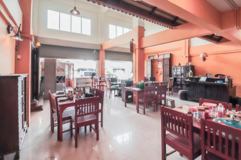 อาคารพาณิชย์ 3.5 ชั้น 2 คูหา หลังมุม! ถนนเมน! ติดถนนศาลากลาง-บางกรวย พื้นที่ใช้สอยขนาด 440 ตร.ม. ฟังก์ชั่น 4 ห้องนอน 8 ห้องน้ำ **ขายพร้อมกิจการร้านอาหาร คุ้มยิ่งกว่าคุ้ม! สามารถต่อยอดกิจการ หรือจะเปิดเป็นโฮมออฟฟิศ ธุรกิจSME ก็น่าลงทุน! ทำเลดี ใกล้ศูนย์ขนส่งคลังสินค้า เซ็นทรัลศาลายา ,ทางด่วนศรีรัช