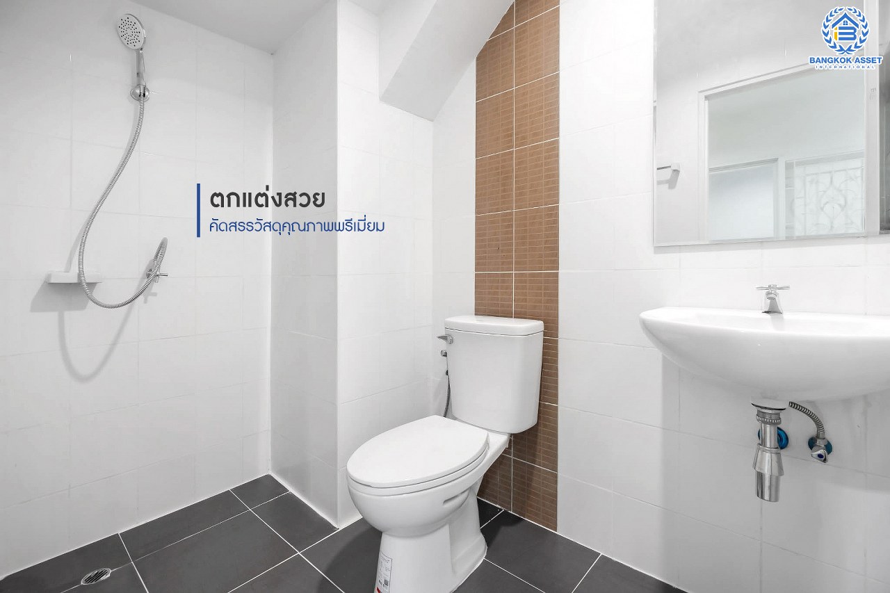 บ้านมือสองตกแต่งใหม่ ม.พฤกษาทาวน์ ติดถนนราชพฤกษ์ ทาวน์เฮ้าส์พร้อมอยู่ จอดรถได้ถึง 2 คัน! เนื้อที่ 21.6 ตร.ว. (หน้ากว้าง 6 เมตร) ฟังก์ชั่น 3 ห้องนอน 2ห้องน้ำ เดินทางสะดวกบนทำเลศักยภาพ ใกล้วงเวียนพระราม5 เชื่อมต่อทั้งนครอินทร์ ,ราชพฤกษ์ ,และกาญจนาภิเษก...