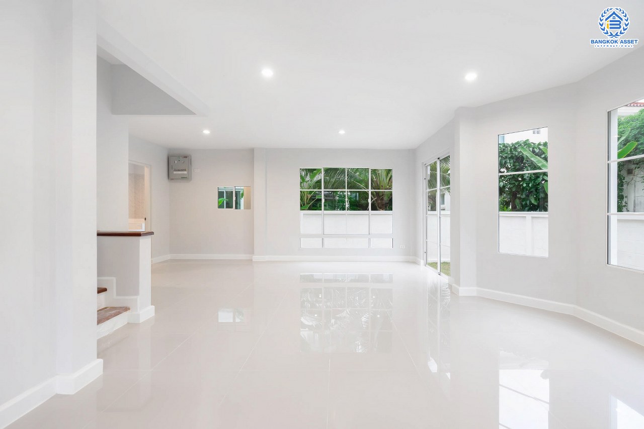 บ้านมือสองตกแต่งใหม่ คุณภาพแบรนด์ LH ม.ชลลดา บางใหญ่-เซ็นทรัลเวสต์เกต เนื้อที่ 54.3 ตร.ว. ฟังก์ชั่น 3 ห้องนอน 2 ห้องน้ำ 2 ที่จอดรถ Facilities ครบครัน พร้อมทุกการเข้าอยู่ บนทำเลเดินทางสะดวก ใกล้ถ.กาญจนาภิเษก เพียง 10 นาทีถึงรถไฟฟ้า "สถานีคลองบางไผ่"