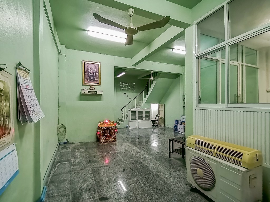 *****ทาวน์โฮมมือสอง 3 ชั้น ซอยบางขุนนนท์15 จรัญสนิทสวงศ์-บรมราชชนนี เนื้อที่ 28 ตร.ว. ฟังก์ชั่น 4 ห้องนอน 3 ห้องน้ำ พร้อมอยู่บนทำเลคุณภาพ การเดินทางสะดวกสบาย เพียง 500 เมตร ถึง MRT บางขุนนนท์