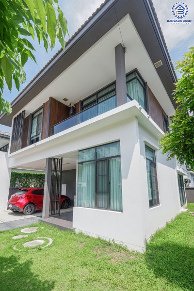 *****บ้านเดี่ยวมือสองนนทบุรี ติดถนนชัยพฤกษ์ แบรนด์LH โครงการ มัณฑนา แจ้งวัฒนะ-ราชพฤกษ์ บ้านหลังใหญ่สไตล์โมเดิร์น เนื้อที่ 54 ตร.ว. ฟังก์ชั่นครบ 3 ห้องนอน 3 ห้องน้ำ 1 ห้องนั่งเล่น บ้านสวยตกแต่งสวย มีบิ้วท์อินครัวเคาน์เตอร์! พร้อมแวดล้อมไปด้วยสิ่งอำนวยความสะดวก และสาธารณูปโภคมากมาย บนทำเลดี ที่เชื่อมสู่ถ.แจ้งวัฒนะได้อย่างรวดเร็ว