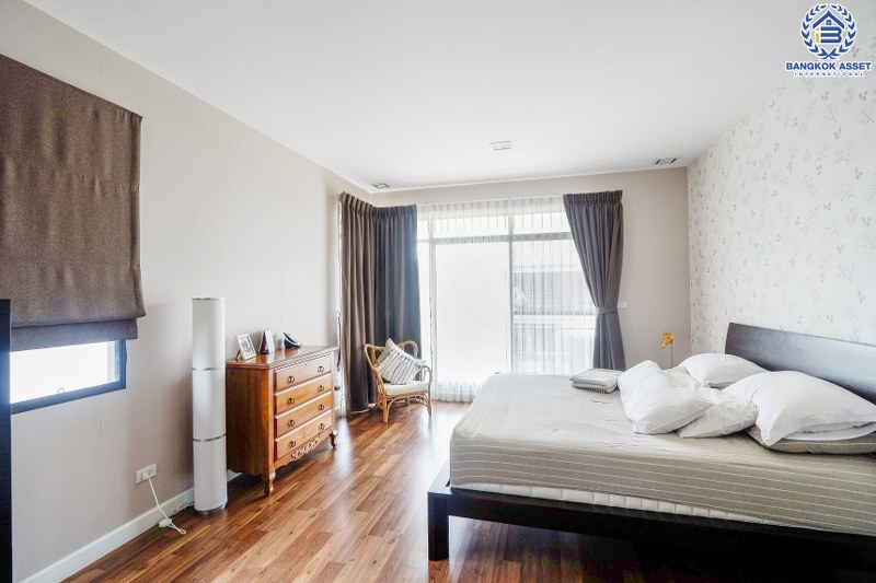 *****บ้านเดี่ยวมือสองนนทบุรี ติดถนนชัยพฤกษ์ แบรนด์LH โครงการ มัณฑนา แจ้งวัฒนะ-ราชพฤกษ์ บ้านหลังใหญ่สไตล์โมเดิร์น เนื้อที่ 54 ตร.ว. ฟังก์ชั่นครบ 3 ห้องนอน 3 ห้องน้ำ 1 ห้องนั่งเล่น บ้านสวยตกแต่งสวย มีบิ้วท์อินครัวเคาน์เตอร์! พร้อมแวดล้อมไปด้วยสิ่งอำนวยความสะดวก และสาธารณูปโภคมากมาย บนทำเลดี ที่เชื่อมสู่ถ.แจ้งวัฒนะได้อย่างรวดเร็ว