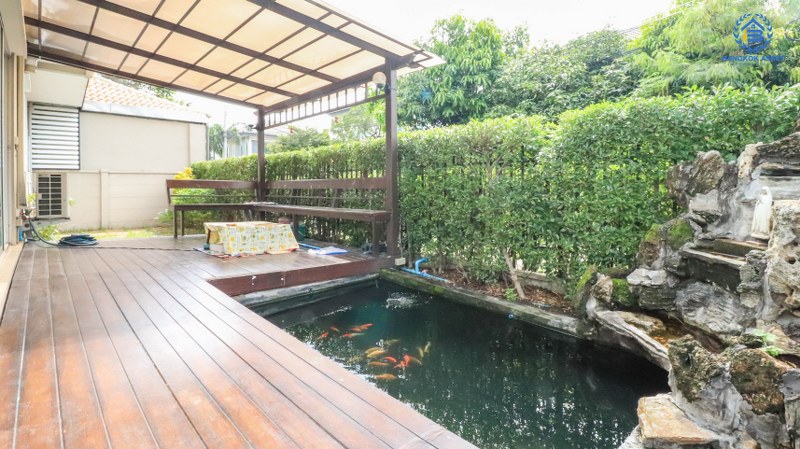 *****บ้านเดี่ยวมือสองนนทบุรี แปลงมุม! ถนนเมน! ม.พฤกษาวิลเลจ28 บางใหญ่-เซ็นทรัลเวสต์เกต หลังใหญ่มีพื้นที่ด้านข้าง บนพื้นที่ใช้สอยกว้างกว่า 215 ตร.ม. ฟังก์ชั่นครบ 3 ห้องนอน 3 ห้องน้ำ แถมแอร์ 4 เครื่อง! ตกแต่ง/ต่อเติมพร้อมอยู่ เดินทางสะดวก เข้าเมืองก็ง่าย ใกล้เซ็นทรัลเวสต์เกต ทางด่วน และรถไฟฟ้าสายสีม่วง