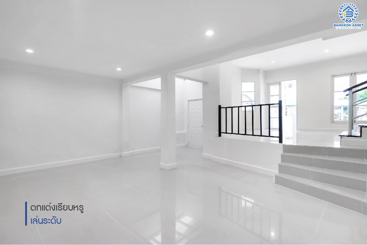 บ้านมือสองตกแต่งใหม่ หลังใหญ่ เล่นระดับ ม.เศรณี ดอนเมือง-สรงประภา เนื้อที่ 25.2 ตร.ว. ฟังก์ชั่นจัดเต็ม 4 ห้องนอน 3 ห้องน้ำ ตอบโจทย์ครอบครัวใหญ่ มีความเป็นส่วนตัว เดินทางเข้าสู่ใจกลางเมืองได้อย่างสะดวกสบาย ใกล้สนามบินดอนเมือง ทางด่วนศรีสมาน และรถไฟฟ้าสายสีแดง...