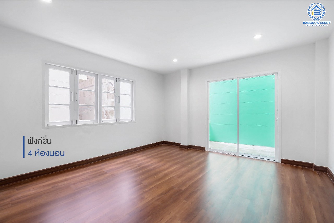 บ้านมือสองตกแต่งใหม่ หลังใหญ่ เล่นระดับ ม.เศรณี ดอนเมือง-สรงประภา เนื้อที่ 25.2 ตร.ว. ฟังก์ชั่นจัดเต็ม 4 ห้องนอน 3 ห้องน้ำ ตอบโจทย์ครอบครัวใหญ่ มีความเป็นส่วนตัว เดินทางเข้าสู่ใจกลางเมืองได้อย่างสะดวกสบาย ใกล้สนามบินดอนเมือง ทางด่วนศรีสมาน และรถไฟฟ้าสายสีแดง...