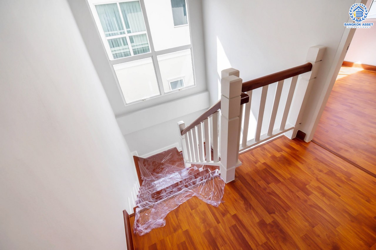 บ้านมือสองตกแต่งใหม่ ม.เพอร์เฟคพาร์ค พระราม5-บางใหญ่ (ซ.วัดพระนอน) เนื้อที่ 35.8 ตร.ว. ตกแต่งสไตล์อบอุ่น คุณภาพแบรนด์ Property Perfect ฟังก์ชั่นจัดเต็ม 3 ห้องนอน 1 ห้องอเนกประสงค์ 2 ห้องน้ำ  ทำเลใกล้วงแหวนกาญจนาฯ , Central Westgate และรถไฟฟ้าสายสีม่วง "สถานีตลาดบางใหญ่"