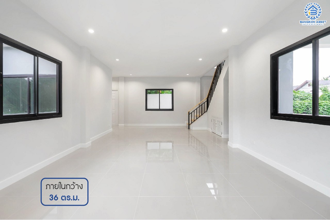 บ้านมือสองตกแต่งใหม่ ม.กฤษดานคร20 ปิ่นเกล้า ติดถนนบรมราชชนนี Private Zone ข้างบ้านไม่ติดใคร เนื้อที่ 61 ตร.ว. ฟังก์ชั่น 3 ห้องนอน 2 ห้องน้ำ 2 ที่จอดรถ พร้อม Terrace กว้างขวาง บนทำเลใกล้ทางคู่ขนานลอยฟ้าบรมราชชนนี และเซ็นทรัลปิ่นเกล้า...