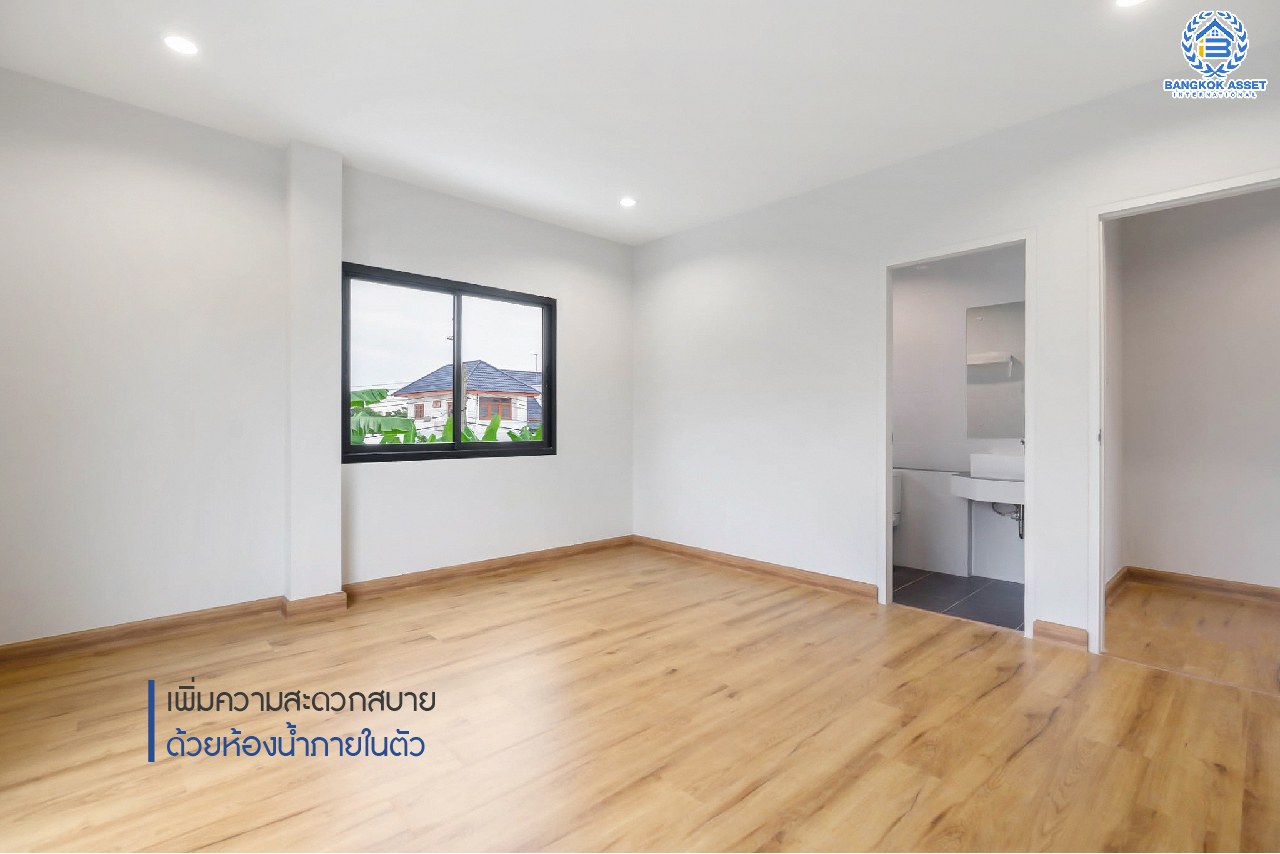 บ้านมือสองตกแต่งใหม่ ม.กฤษดานคร20 ปิ่นเกล้า ติดถนนบรมราชชนนี Private Zone ข้างบ้านไม่ติดใคร เนื้อที่ 61 ตร.ว. ฟังก์ชั่น 3 ห้องนอน 2 ห้องน้ำ 2 ที่จอดรถ พร้อม Terrace กว้างขวาง บนทำเลใกล้ทางคู่ขนานลอยฟ้าบรมราชชนนี และเซ็นทรัลปิ่นเกล้า...