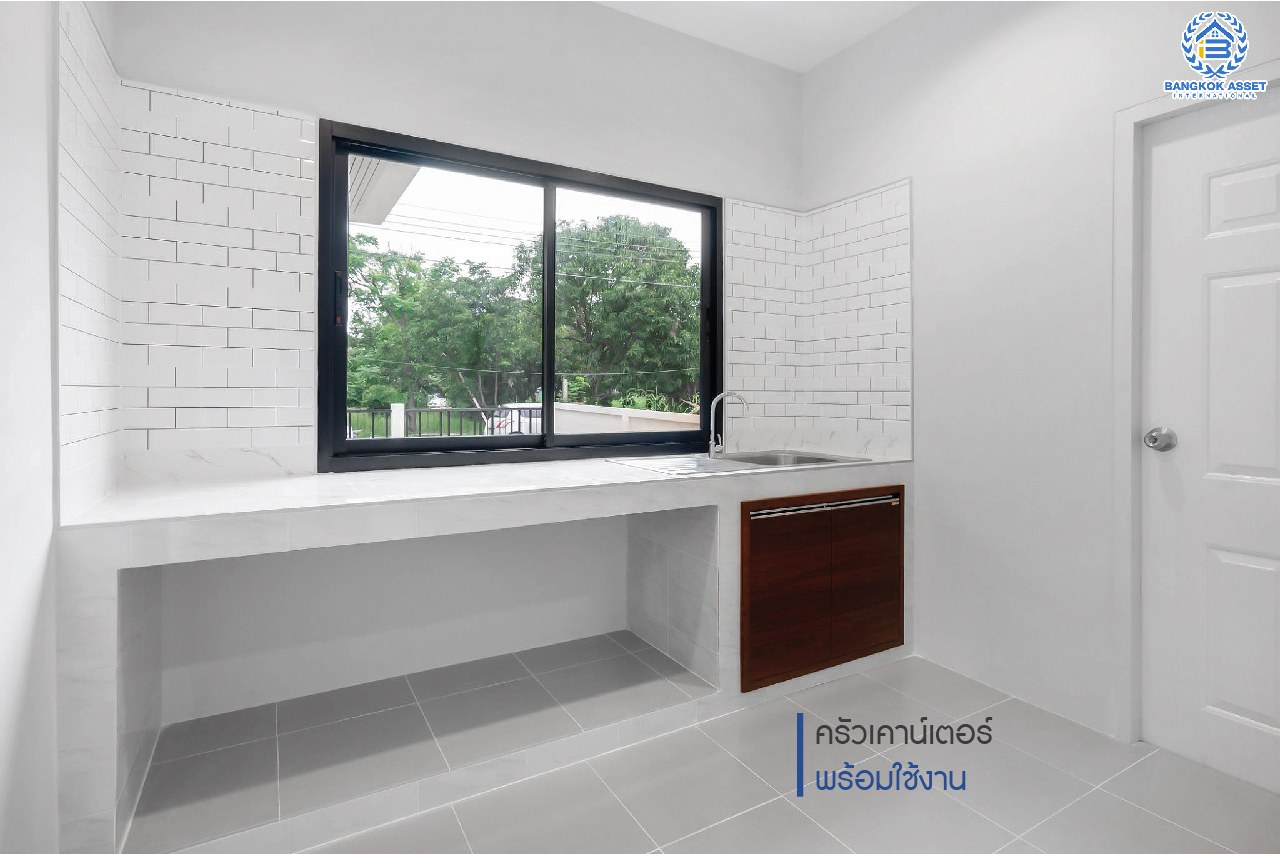 บ้านมือสองตกแต่งใหม่ ม.กฤษดานคร20 ปิ่นเกล้า ติดถนนบรมราชชนนี Private Zone ข้างบ้านไม่ติดใคร เนื้อที่ 61 ตร.ว. ฟังก์ชั่น 3 ห้องนอน 2 ห้องน้ำ 2 ที่จอดรถ พร้อม Terrace กว้างขวาง บนทำเลใกล้ทางคู่ขนานลอยฟ้าบรมราชชนนี และเซ็นทรัลปิ่นเกล้า...