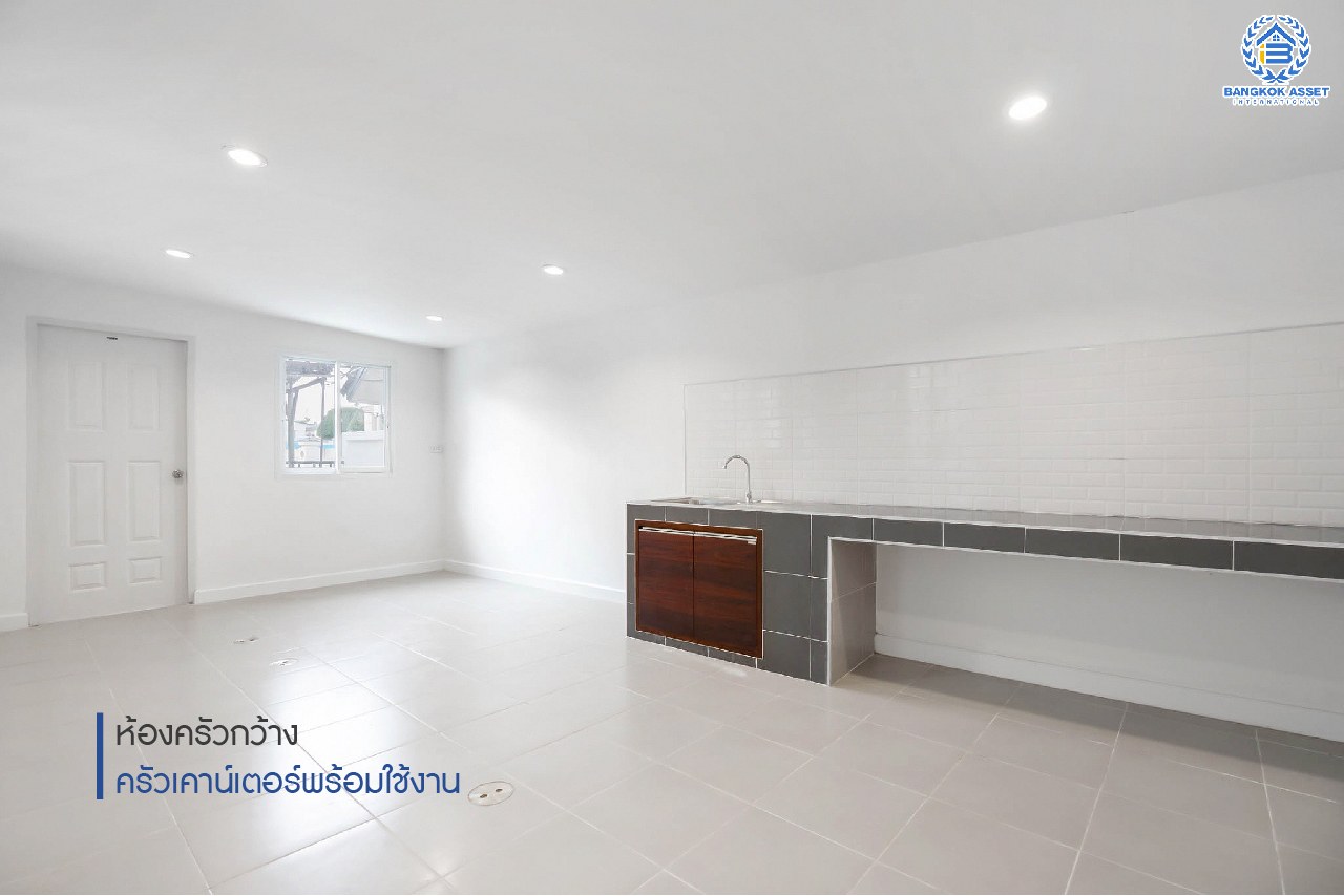 บ้านมือสองตกแต่งใหม่ ม.บุศรินทร์ วงแหวน (บ้านกล้วย-ไทรน้อย) #หลังมุม โซนที่ดีที่สุดในโครงการ! วิวหน้าสวนและติดพื้นที่ส่วนกลาง เนื้อที่ 40.1 ตร.ว. คุณภาพแบรนด์ L&H ฟังก์ชั่นครบ 3 ห้องนอน 2 ห้องน้ำ 2 ที่จอดรถ ตอบโจทย์ทุกการอยู่อาศัย บนทำเลคุณภาพ! ใกล้เซ็นทรัลเวสต์เกต และ เพียง 10 นาทีถึงรถไฟฟ้า "สถานีคลองบางไผ่"...