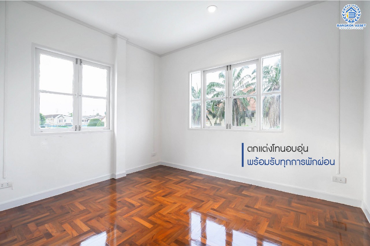 บ้านมือสองตกแต่งใหม่ ม.บุศรินทร์ วงแหวน (บ้านกล้วย-ไทรน้อย) #หลังมุม โซนที่ดีที่สุดในโครงการ! วิวหน้าสวนและติดพื้นที่ส่วนกลาง เนื้อที่ 40.1 ตร.ว. คุณภาพแบรนด์ L&H ฟังก์ชั่นครบ 3 ห้องนอน 2 ห้องน้ำ 2 ที่จอดรถ ตอบโจทย์ทุกการอยู่อาศัย บนทำเลคุณภาพ! ใกล้เซ็นทรัลเวสต์เกต และ เพียง 10 นาทีถึงรถไฟฟ้า "สถานีคลองบางไผ่"...