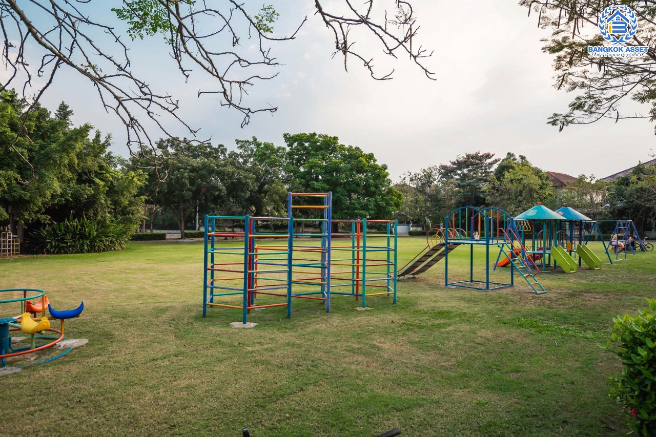 บ้านมือสองตกแต่งใหม่ หลังใหญ่พิเศษ! เนื้อที่ 115.2 ตร.ว. คุณภาพ LH ม.มัณฑนา ปิ่นเกล้า-กาญจนาภิเษก (ซ.วัดพระเงิน) ฟังก์ชั่นจัดเต็ม 3 ห้องนอน 1 ห้องแม่บ้าน 4 ห้องน้ำ จอดรถได้ถึง 4 คัน มีพื้นที่สนามหญ้ากว้างถึง 200 ตร.ม. เดินทางสะดวกสบาย บนทำเลติดถนนใหญ่ ใกล้เซ็นทรัลเวสต์เกต รถไฟฟ้าสายสีม่วง "สถานีตลาดบางใหญ่" และทางด่วนศรีรัช!...