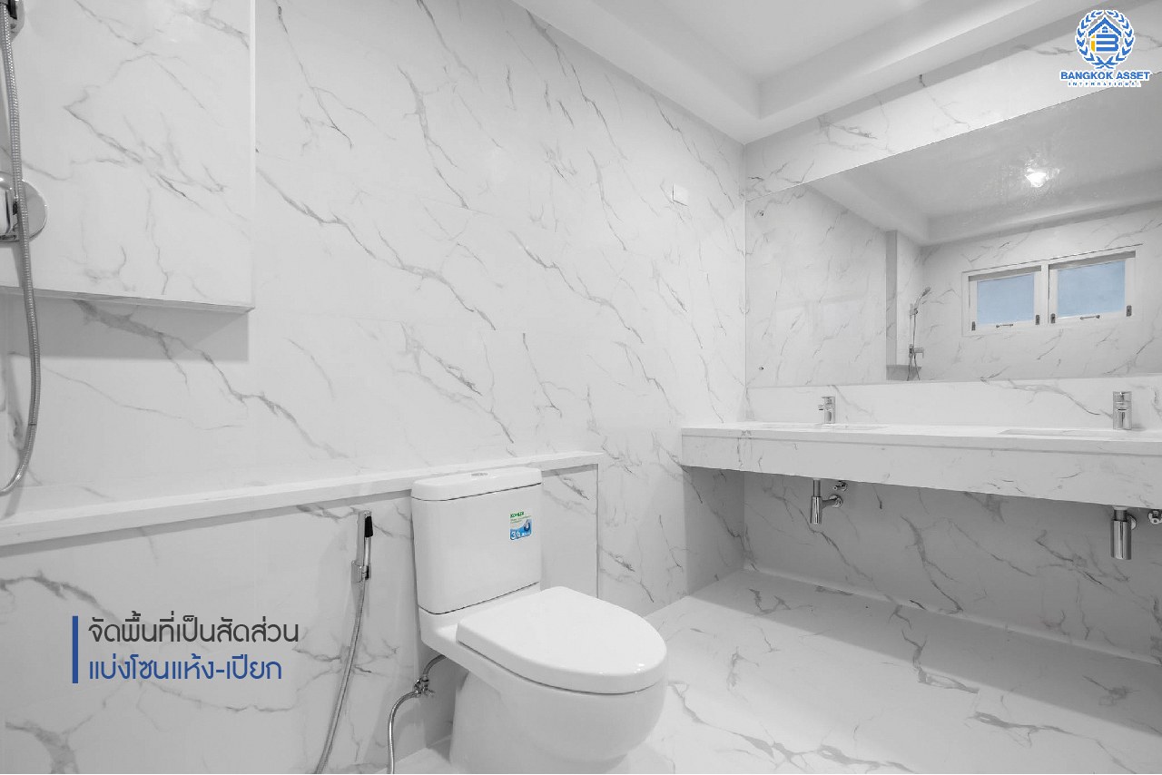 บ้านมือสองตกแต่งใหม่ หลังใหญ่พิเศษ! เนื้อที่ 115.2 ตร.ว. คุณภาพ LH ม.มัณฑนา ปิ่นเกล้า-กาญจนาภิเษก (ซ.วัดพระเงิน) ฟังก์ชั่นจัดเต็ม 3 ห้องนอน 1 ห้องแม่บ้าน 4 ห้องน้ำ จอดรถได้ถึง 4 คัน มีพื้นที่สนามหญ้ากว้างถึง 200 ตร.ม. เดินทางสะดวกสบาย บนทำเลติดถนนใหญ่ ใกล้เซ็นทรัลเวสต์เกต รถไฟฟ้าสายสีม่วง "สถานีตลาดบางใหญ่" และทางด่วนศรีรัช!...