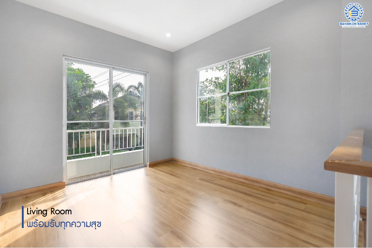 บ้านมือสองตกแต่งใหม่ คุณภาพแบรนด์ LH ม.ชัยพฤกษ์ ราชพฤกษ์-แจ้งวัฒนะ หลังใหญ่ #แปลงมุม เนื้อที่ 73.5 ตร.ว. ฟังก์ชั่น 4 ห้องนอน(มีห้องกระจกชั้นล่าง) 3 ห้องน้ำ 2 ที่จอดรถ ภายในตกแต่งหรูหรา บนทำเลศักยภาพติดถนนราชพฤกษ์ เชื่อมสู่แจ้งวัฒนะได้อย่างรวดเร็ว และเพียง 10 นาทีถึงรถไฟฟ้า "สถานีบางรักใหญ่"