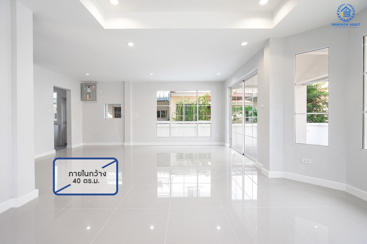 บ้านมือสองตกแต่งใหม่ แบรนด์ LH ม.มัณฑนา เพชรเกษม81 หลังใหญ่กว้างขวาง พร้อมรองรับทุกความสุข บนเนื้อที่ 64.9 ตร.ว. ฟังก์ชั่น 3 ห้องนอน 3 ห้องน้ำ สนามหญ้าด้านข้างกว้างเกือบ 100 ตร.ม. บนทำเลใกล้The Mallบางแค และเชื่อมสู่ ถ.พุทธมณฑลสาย4 เพียง 5 นาที*