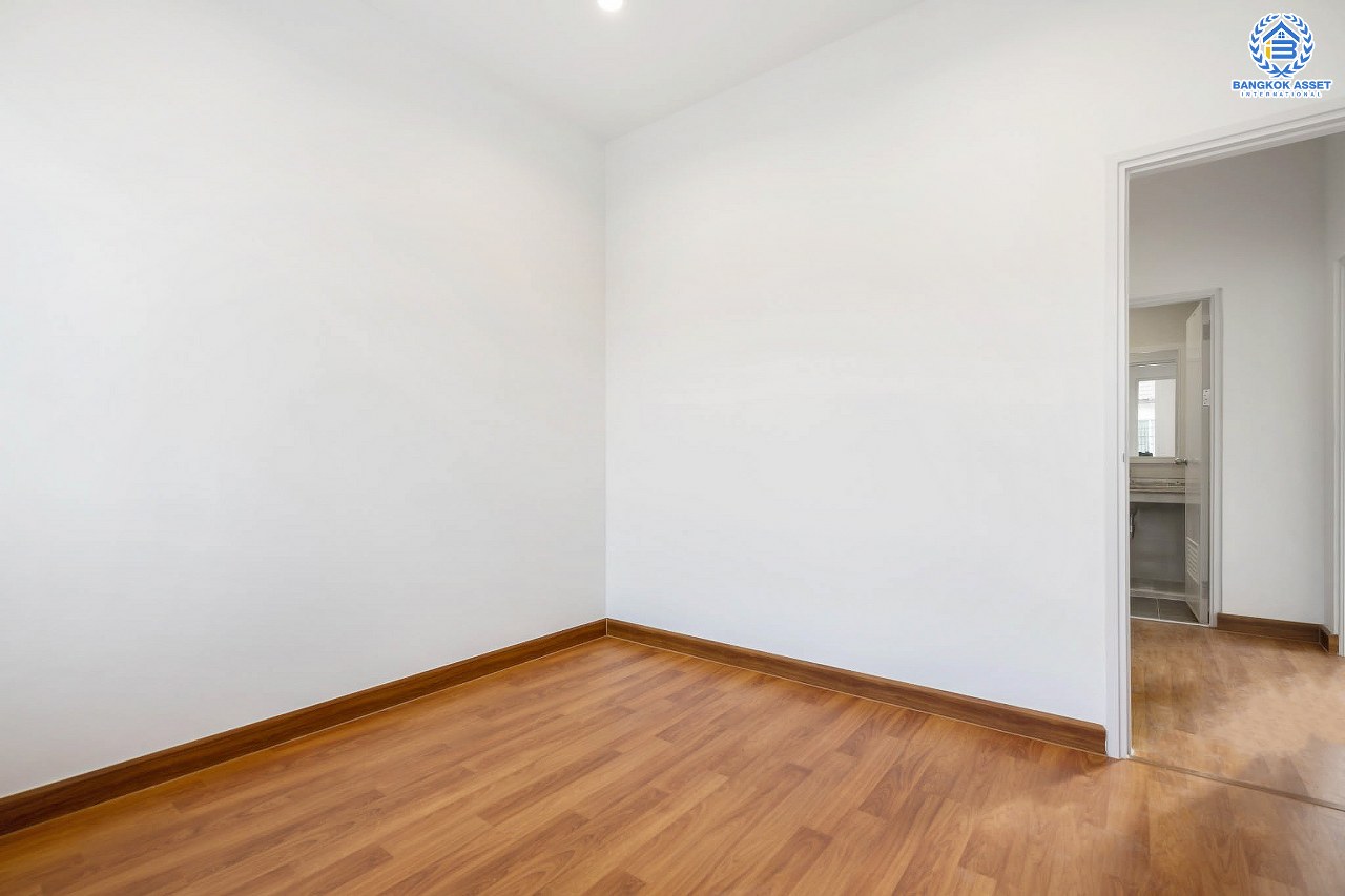 *****บ้านมือสองตกแต่งใหม่ หลังใหญ่ ห้องมุม! เนื้อที่ 29.3 ตร.ว. ม.ดรีมวิลล์3 ราชพฤกษ์-กาญจนาฯ ฟังก์ชั่น! 3 ห้องนอน 2 ห้องน้ำ ตกแต่งพร้อมอยู่ บนทำเลเชื่อมต่อหลายเส้นทาง ใกล้จุดขึ้นทางด่วน "ศรีรัช"...