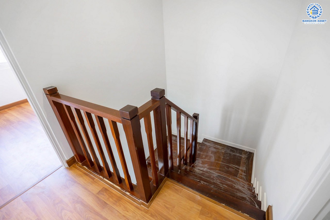 *****บ้านมือสองตกแต่งใหม่ หลังใหญ่ ห้องมุม! เนื้อที่ 29.3 ตร.ว. ม.ดรีมวิลล์3 ราชพฤกษ์-กาญจนาฯ ฟังก์ชั่น! 3 ห้องนอน 2 ห้องน้ำ ตกแต่งพร้อมอยู่ บนทำเลเชื่อมต่อหลายเส้นทาง ใกล้จุดขึ้นทางด่วน "ศรีรัช"...