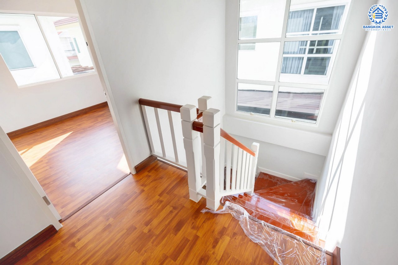 บ้านมือสองตกแต่งใหม่ แบรนด์ Property Perfect ม.เพอร์เฟคพาร์ค พระราม5-บางใหญ่ (ซ.วัดพระนอน) เนื้อที่ 35.7 ตร.ว. ฟังก์ชั่น 3 ห้องนอน 2 ห้องน้ำ บรรยากาศดี Facility ครบครัน  ทำเลใกล้วงแหวนกาญจนาฯ , Central Westgate และรถไฟฟ้าสายสีม่วง "สถานีตลาดบางใหญ่"