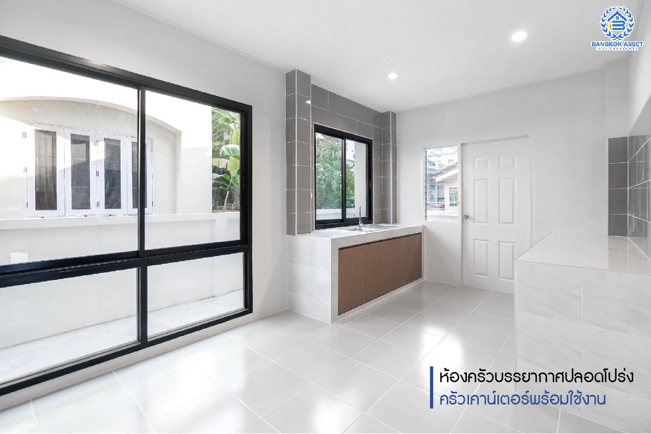 บ้านมือสองตกแต่งใหม่ แบรนด์ Q.House ม.ลัดดารมย์ ปิ่นเกล้า-กาญจนาภิเษก หลังใหญ่ตกแต่งเรียบหรู เนื้อที่ 66.5 ตร.ว. ฟังก์ชั่นจัดเต็ม 3 ห้องนอน 3 ห้องน้ำ 3 ที่จอดรถ บนทำเลศักยภาพ ติดถนนกาญจนาภิเษก ใกล้วงเวียนพระราม5, ทางด่วน "กาญจนาภิเษก" รถไฟฟ้า "สถานีตลาดบางใหญ่" และเพียง 10 นาทีถึงเซ็นทรัลเวสต์เกต