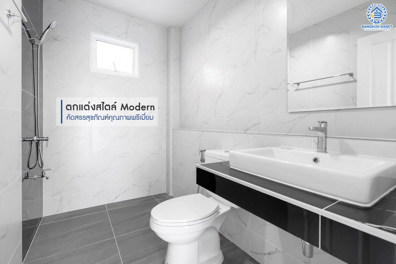 บ้านมือสองตกแต่งใหม่ ถนนเมน! โซนต้นโครงการ ม.ลัดดาวิลล์ บ้านกล้วย-ไทรน้อย หลังใหญ่ตกแต่งสไตล์ Classic เนื้อที่ 58.1 ตร.ว. ฟังก์ชั่นพร้อม 3 ห้องนอน 3 ห้องน้ำ ตอบโจทย์ทุกการอยู่อาศัย บนทำเลคุณภาพ! ถ.กาญจนาภิเษก ใกล้เซ็นทรัลเวสต์เกต และ รถไฟฟ้า "สถานีคลองบางไผ่"...