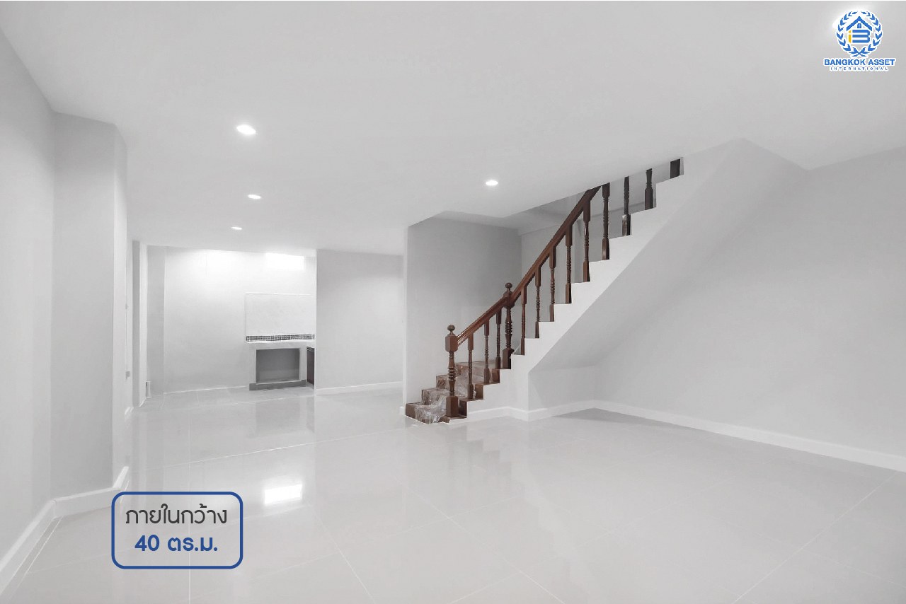 บ้านมือสองตกแต่งใหม่ ทาวน์โฮม 3 ชั้น #ทำเลโซนเมือง ม.พิชยนันท์ ติวานนท์-แคราย เนื้อที่ 19.4 ตร.ว. ฟังก์ชั่นจัดเต็ม 5 ห้องนอน 3 ห้องน้ำ พื้นที่ใช้สอยมากกว่า 200 ตร.ม. บนสุดยอดทำเล! เข้า-ออก 3 เส้นทาง ใกล้เดอะมอลล์งามวงศ์วาน จุดขึ้นทางด่วน "งามวงศ์วาน" และรถไฟฟ้าสถานี "กระทรวงสาธารณะสุข"