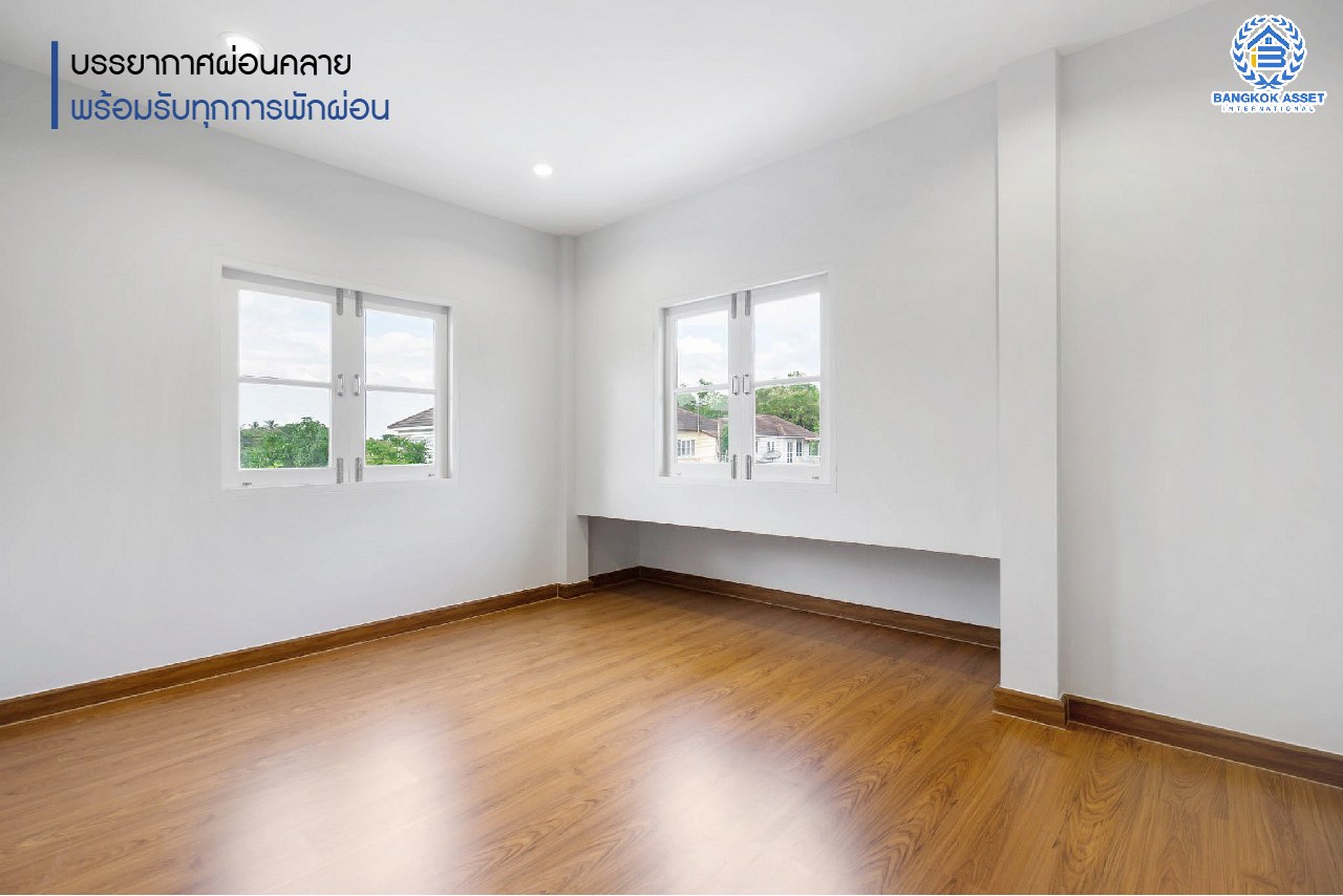 บ้านมือสองตกแต่งใหม่ หลังใหญ่ เนื้อที่ 70.2 ตร.ว. ม.กฤษดานคร31 ปิ่นเกล้า ติดถนนบรมราชชนนี ฟังก์ชั่นจัดเต็ม 4 ห้องนอน 3 ห้องน้ำ 2 ที่จอดรถ มีพื้นที่ด้านข้างบ้านกว้างกว่า 130 ตร.ม. บนทำเลศักยภาพใกล้ทางคู่ขนานลอยฟ้าบรมราชชนนี ม.มหิดล และ เพียง 10 นาทีถึงเซ็นทรัลปิ่นเกล้า...