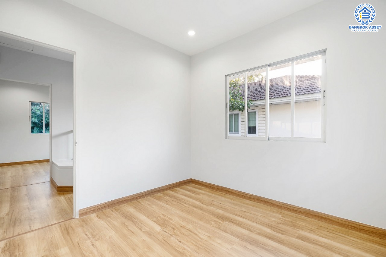 บ้านมือสองตกแต่งใหม่ ม.พฤกษ์ลดา1 บางใหญ่-เซ็นทรัลเวสต์เกต คุณภาพแบรนด์ LH โซนต้นโครงการเดินทางสะดวก เนื้อที่ 50 ตร.ว. ฟังก์ชั่น 3 ห้องนอน 2 ห้องน้ำ 2 ที่จอดรถ บนทำเลเส้นทางสายหลัก "กาญจนาภิเษก" ใกล้เซ็นทรัลเวสต์เกต และเพียง 10 นาทีถึง รถไฟฟ้า "สถานีคลองบางไผ่"...