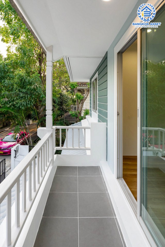 บ้านมือสองตกแต่งใหม่ ม.พฤกษ์ลดา1 บางใหญ่-เซ็นทรัลเวสต์เกต คุณภาพแบรนด์ LH โซนต้นโครงการเดินทางสะดวก เนื้อที่ 50 ตร.ว. ฟังก์ชั่น 3 ห้องนอน 2 ห้องน้ำ 2 ที่จอดรถ บนทำเลเส้นทางสายหลัก "กาญจนาภิเษก" ใกล้เซ็นทรัลเวสต์เกต และเพียง 10 นาทีถึง รถไฟฟ้า "สถานีคลองบางไผ่"...