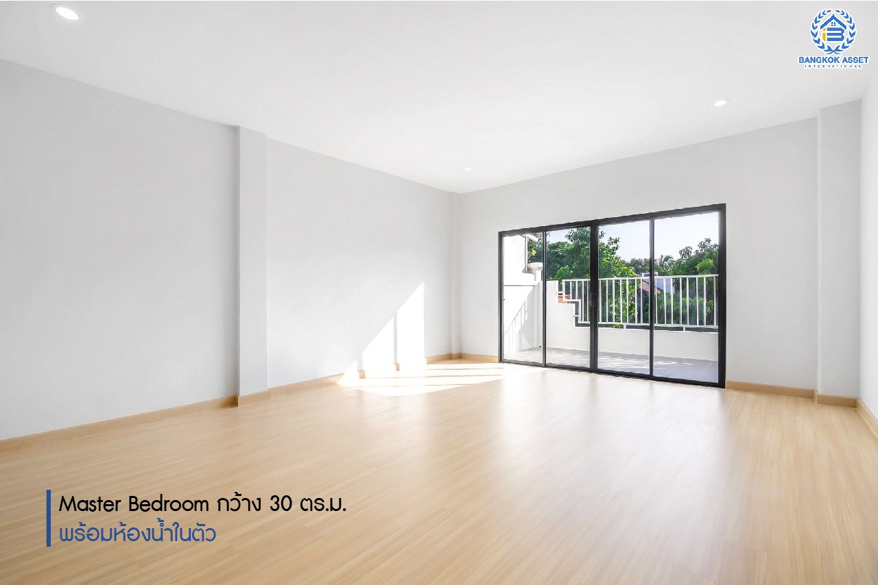 บ้านมือสองตกแต่งใหม่ ทำเลโซนเมือง! ทาวน์เฮ้าส์ 3 ชั้น ซอยงามวงศ์วาน27 โซนหน้าสวนสาธารณะ! เนื้อที่ 37.3 ตร.ว. ฟังก์ชั่นจัดเต็ม 4 ห้องนอน 4 ห้องน้ำ 2 ที่จอดรถ บนทำเลดีที่สุด! ปากซอยติดพันทิพย์พลาซ่า งามวงศ์วาน และอยู่ฝั่งตรงข้าม The Mall งามวงศ์วาน ใกล้ทางด่วน พร้อมเชื่อมต่อเมืองอย่างรวดเร็ว