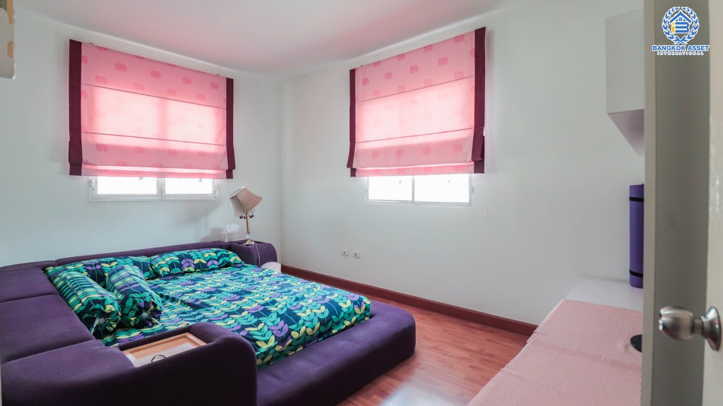 ทาวน์เฮ้าส์มือสอง  หลังมุม! ม.พฤกษาวิลล์10 เพชรเกษม-พุทธมณฑลสาย 4 เนื้อที่ 28 ตร.ว. ฟังก์ชั่น 3 ห้องนอน 2 ห้องน้ำ ใกล้เซ็นทรัลศาลายา และรถไฟฟ้า สถานีหลักสอง ราคาพิเศษสุด!