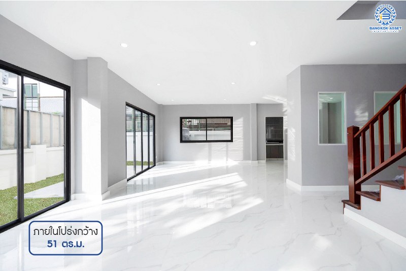 บ้านมือสองตกแต่งใหม่ #ทำเลโซนเมืองแจ้งวัฒนะ ม.ยิ่งรวยนิเวศน์ แจ้งวัฒนะ-ประชาชื่น โซนต้นโครงการ เนื้อที่ 69.6 ตร.ว. ฟังก์ชั่น 4 ห้องนอน 3 ห้องน้ำ 2 ที่จอดรถ บนทำเลเชื่อมต่อหลายเส้นทาง ใกล้เซ็นทรัลแจ้งวัฒนะ เมืองทองธานี ทางด่วนศรีรัช และรถไฟฟ้าสายสีชมพู (สายอนาคต) "สถานีแจ้งวัฒนะ14"