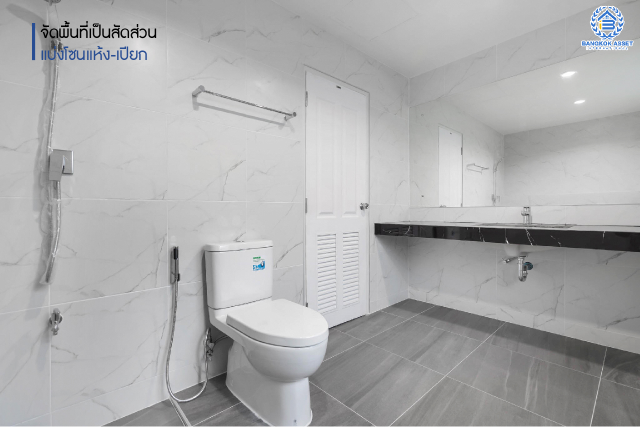 บ้านมือสองตกแต่งใหม่ แบรนด์ Q.House ม.ลัดดารมย์ ปิ่นเกล้า-กาญจนาภิเษก หลังใหญ่ตกแต่งเรียบหรู ฟังก์ชั่นจัดเต็ม 3 ห้องนอน 1 ห้องแม่บ้าน 4 ห้องน้ำ 2 ที่จอดรถ  เนื้อที่ 70 ตร.ว. บนทำเลศักยภาพ ใกล้เซ็นทรัลเวสต์เกต, วงเวียนพระราม5, ทางด่วน "กาญจนาภิเษก" และรถไฟฟ้า "สถานีตลาดบางใหญ่"