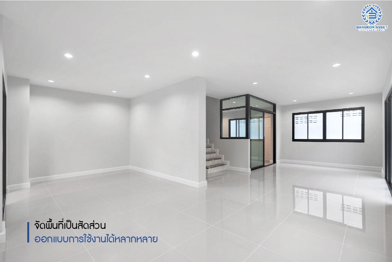 บ้านเดี่ยวตกแต่งใหม่ ม.สินทรัพย์นคร 2 เพชรเกษม บ้านเดี่ยวดีไซน์โดดเด่น โซนหน้าสวน หน้าบ้านไม่ชนใคร บนเนื้อที่ 53.1 ตร.ว. ฟังก์ชั่นจัดเต็ม 4 ห้องนอน 2 ห้องน้ำ 2 ที่จอดรถ บนทำเลศักยภาพ เดินทางสะดวก ใกล้เดอะมอลล์บางแค และรถไฟฟ้า MRT "สถานีหลักสอง"