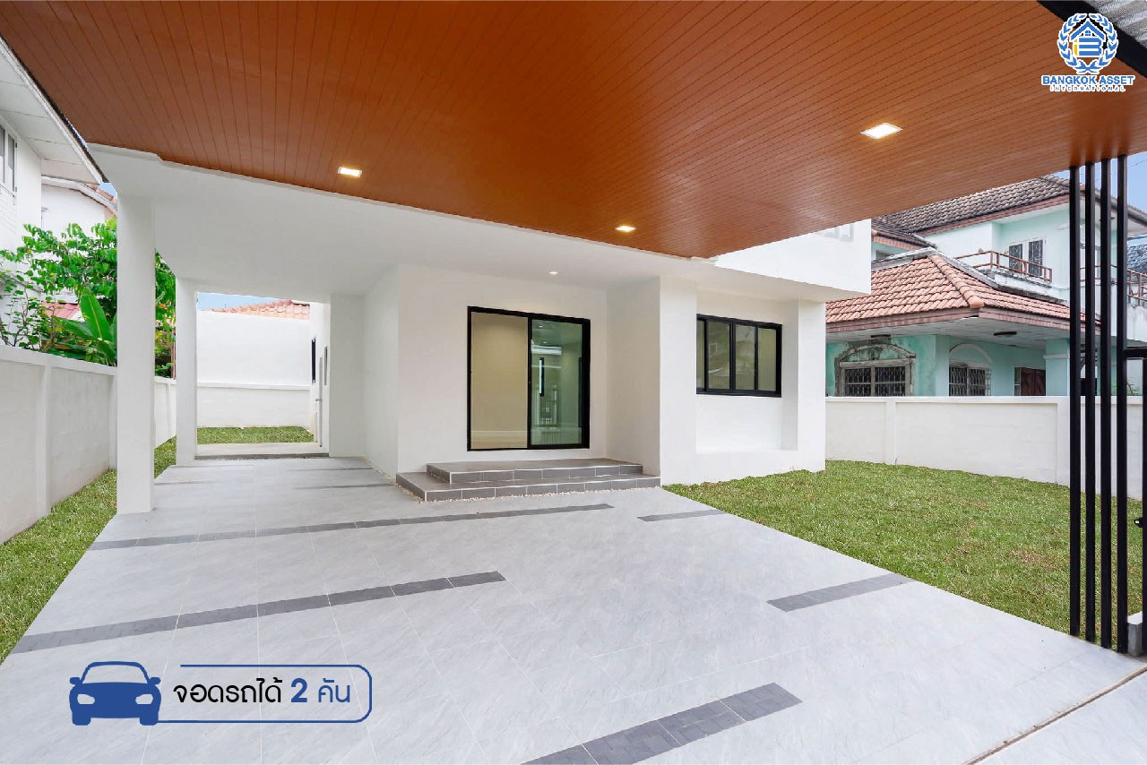 บ้านเดี่ยวตกแต่งใหม่ ม.สินทรัพย์นคร 2 เพชรเกษม บ้านเดี่ยวดีไซน์โดดเด่น โซนหน้าสวน หน้าบ้านไม่ชนใคร บนเนื้อที่ 53.1 ตร.ว. ฟังก์ชั่นจัดเต็ม 4 ห้องนอน 2 ห้องน้ำ 2 ที่จอดรถ บนทำเลศักยภาพ เดินทางสะดวก ใกล้เดอะมอลล์บางแค และรถไฟฟ้า MRT "สถานีหลักสอง"