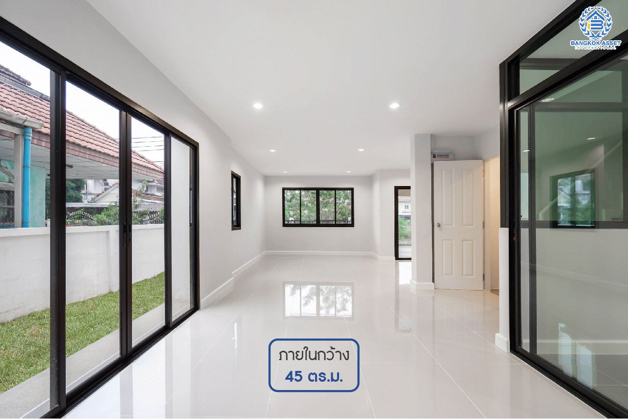 บ้านเดี่ยวตกแต่งใหม่ ม.สินทรัพย์นคร 2 เพชรเกษม บ้านเดี่ยวดีไซน์โดดเด่น โซนหน้าสวน หน้าบ้านไม่ชนใคร บนเนื้อที่ 53.1 ตร.ว. ฟังก์ชั่นจัดเต็ม 4 ห้องนอน 2 ห้องน้ำ 2 ที่จอดรถ บนทำเลศักยภาพ เดินทางสะดวก ใกล้เดอะมอลล์บางแค และรถไฟฟ้า MRT "สถานีหลักสอง"