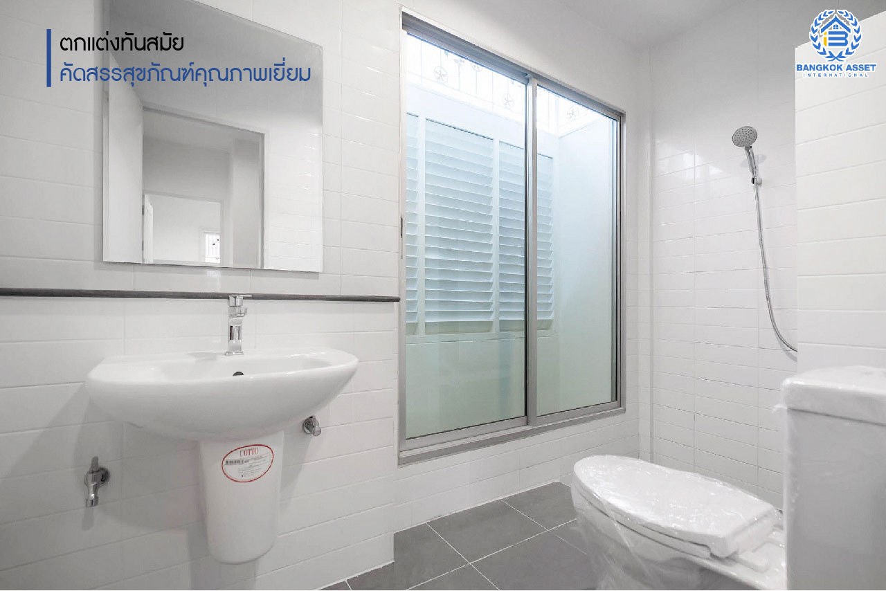 บ้านมือสองตกแต่งใหม่ แบรนด์ Property Perfect ม.เดอะวิลล่า ราชพฤกษ์-ท่าอิฐ ทาวน์เฮ้าส์ #หลังริม โซนต้นโครงการ เดินทางสะดวก เนื้อที่ 23.9 ตร.ว. ฟังก์ชั่น 3 ห้องนอน 2 ห้องน้ำ บนทำเลเชื่อมต่อทั้งถ.รัตนาธิเบศร์ และถ.ราชพฤกษ์ และเพียง 10 นาทีถึงรถไฟฟ้า "สถานีบางรักน้อยท่าอิฐ"