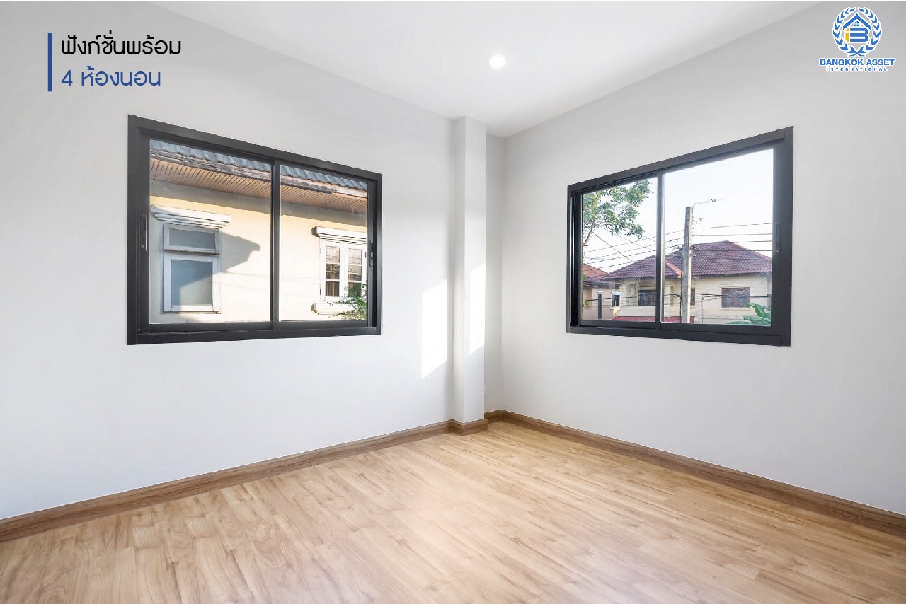 บ้านมือสองตกแต่งใหม่ ม.มณีรินทร์ รัตนาธิเบศร์ หลังใหญ่ เนื้อที่ 54 ตร.ว. ฟังก์ชั่น 4 ห้องนอน 2 ห้องน้ำ 2 ที่จอดรถ บนทำเลศักยภาพ ใกล้ทางด่วนงามวงศ์วาน และเพียง 10 นาที ถึงรถไฟฟ้า "สถานีบางรักน้อยท่าอิฐ"...