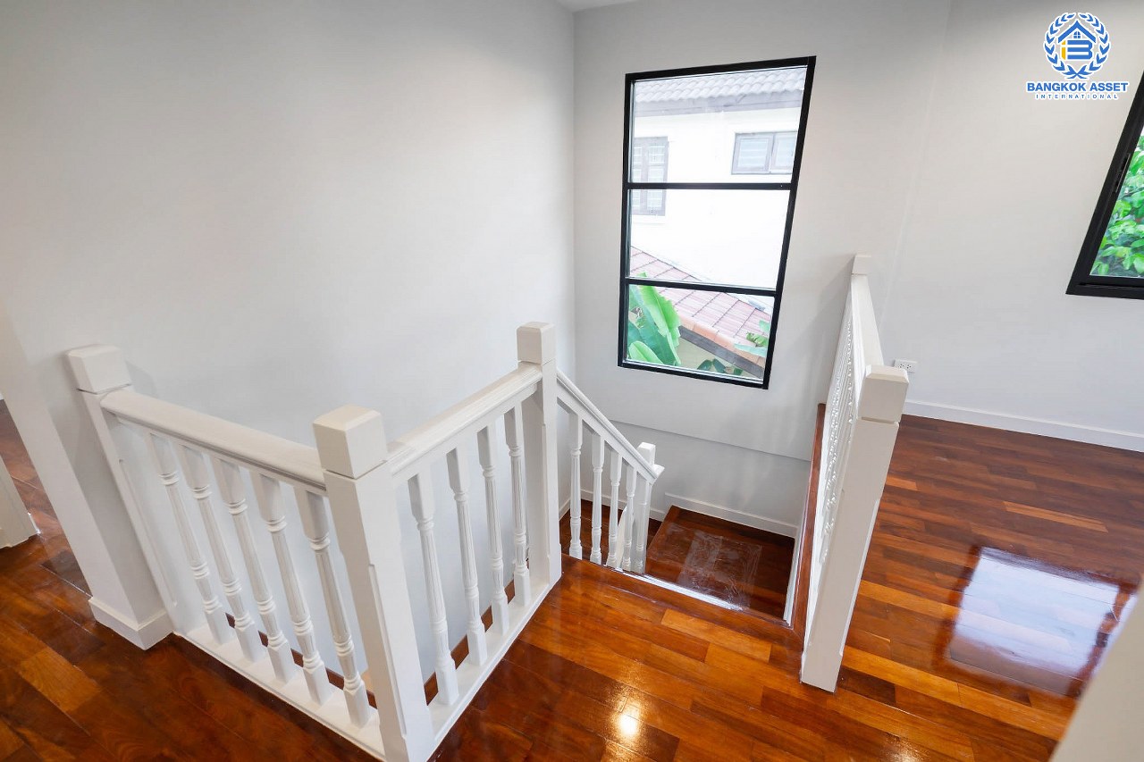 บ้านมือสองตกแต่งใหม่ โครงการ นันทวัน บางใหญ่-รัตนาธิเบศร์ บ้านเดี่ยวคุณภาพแบรนด์ LH ตอบโจทย์ทุกไลฟ์สไตล์ เนื้อที่ขนาด 66 ตร.ว. ฟังก์ชั่น 3ห้องนอน 3ห้องน้ำ บนทำศักยภาพ หน้าโครงการติดถนนกาญจนาภิเษก ใกล้สถานีรถไฟฟ้าสายสีม่วง "สถานีสามแยกบางใหญ่"...