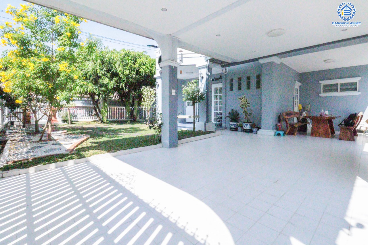 บ้านเดี่ยวมือสองนนทบุรี ทำเลใกล้รถไฟฟ้า* แปลงมุม! โครงการ มณีรินทร์ รัตนาธิเบศร์ คุณภาพ พร็อพเพอร์ตี้ เพอร์เฟค ตกแต่งพร้อมอยู่ เนื้อที่ 74.40 ตร.ว. ฟังก์ชั่น 3 ห้องนอน 2 ห้องน้ำ บนทำเลที่ดีที่สุด* เชื่อมต่อรัตนาธิเบศร์ และราชพฤกษ์ ใจกลาง 2 เซ็นทรัลฯ ใกล้ MRT สายสีม่วง "สถานีบางรักน้อยท่าอิฐ"...